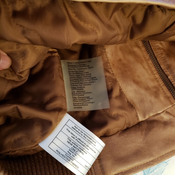 Sold - Danier Leather Bomber Jacket - Picture 5 of 6
